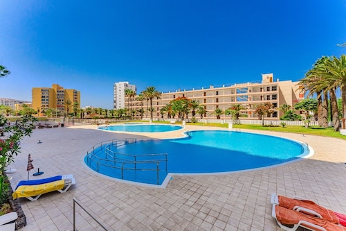 Delicious Los Cristianos,achacay,2bdr & 2bathr Beach Close Wifi Free