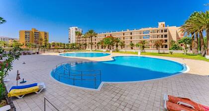 Delicious Los Cristianos,achacay,2bdr & 2bathr Beach Close Wifi Free