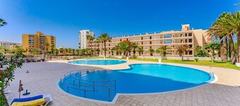 Delicious Los Cristianos,achacay,2bdr & 2bathr Beach Close Wifi Free