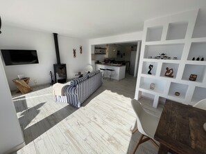 Hus - 2 sovrum - terrass - havsutsikt | Vardagsrum