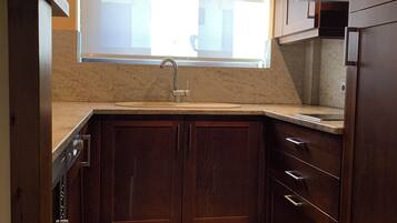 Apartment, 3 Bedrooms | Interior