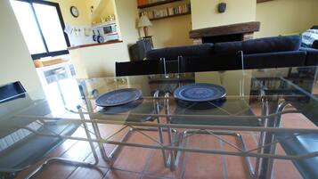 Appartement, 2 slaapkamers, roken, open haard | Dineren