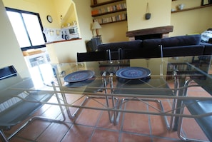 Appartement, 2 chambres, fumeurs, cheminée | Restauration