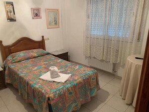 Room, 1 Bedroom, Smoking, Patio | 1 bedroom - Room in Guest Room - Hostal Restaurante Seoane - Deluxe Queen Room (Oroso)