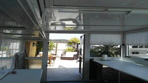 Apartment, 1 Bedroom, Balcony, City View | Bahagian dalam