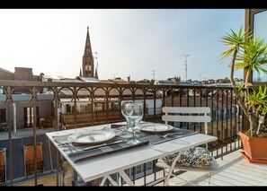 Appartement, 1 slaapkamer, balkon, uitzicht op stad | Balkon