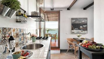 Apartemen, 1 kamar tidur, balkon, pemandangan danau | Dapur pribadi