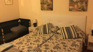 Unclassified image, 4 of 17, button - Two Bedroom Apartment in Spain (Torremolinos)