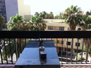Property grounds - Two Bedroom Apartment in Spain (Torremolinos)