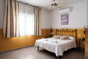 Casa, 6 habitaciones, fumadores, piscina privada | 6 dormitorios