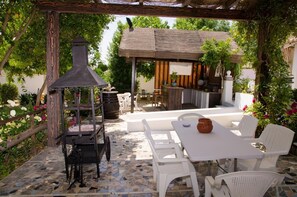 Villa, 4 chambres, fumeur, piscine privée | Terrasse/patio
