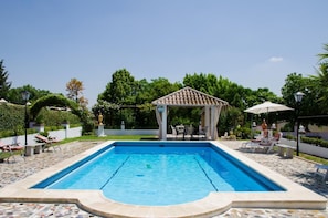 Maison, 4 chambres, fumeur, piscine privée | Piscine