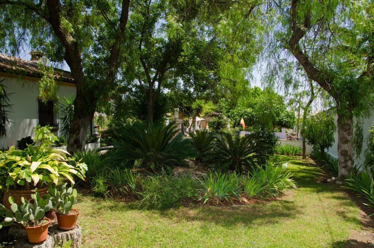 Villa, 4 Bedrooms, Smoking, Private Pool | Garden