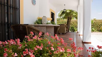House, 4 Bedrooms, Smoking, Private Pool | Exterior