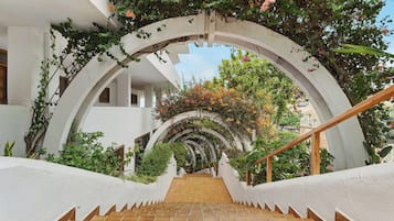 Apartamento, 1 quarto, para fumantes, terraço | Vista da propriedade