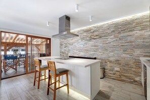 Apartment, 1 Bedroom, Smoking, Terrace | Interior - Gran Penthouse Luxury The 307 Parque Royal 1 Wiffi y Jacuzzi (Adeje)