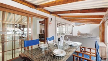 Departamento, 1 habitación, para fumadores, Terraza | Restaurantes