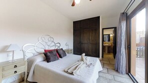 Casa, 3 habitaciones, con acceso para personas discapacitadas, patio | 3 habitaciones 