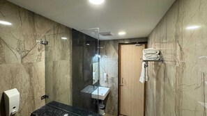 Building design - Hotel Royal stay (Thanjavur)