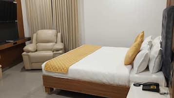 Deluxe dubbelrum eller tvåbäddsrum - utsikt mot staden | 1 sovrum och gratis wi-fi