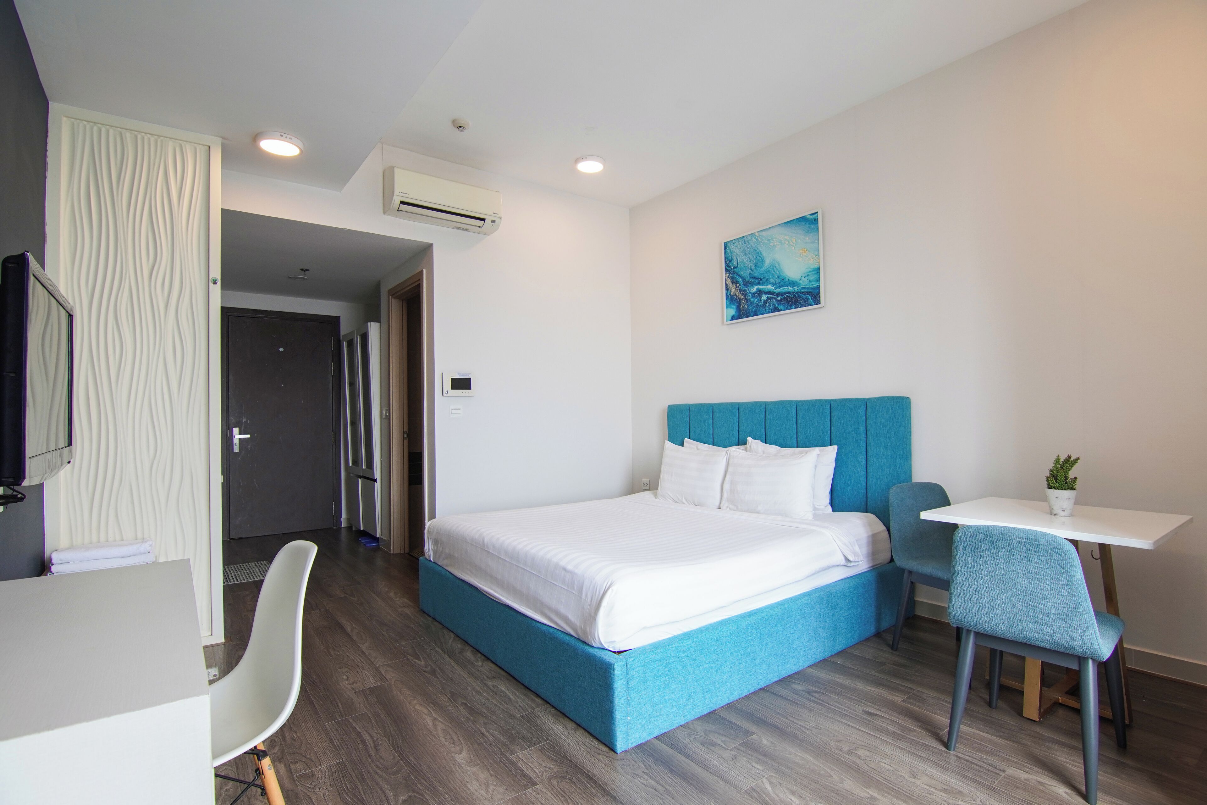 Deluxe Suite, Balcony, River View | Premium bedding, pillow-top beds, individually decorated