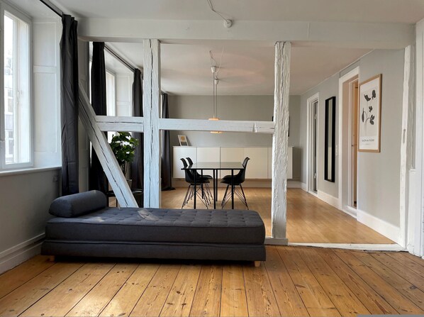 1 غرفة نوم وخدمة الإنترنت