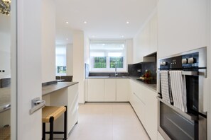 Huoneisto | 4 makuuhuonetta