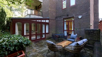 Apartment (4 Bedrooms) | Exterior