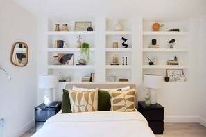 Apartment (4 Bedrooms)