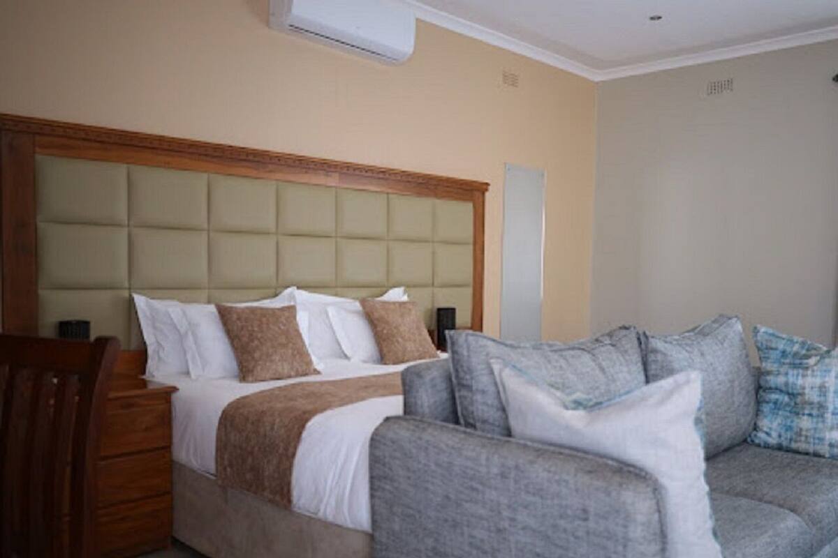 Premium bedding, desk, soundproofing, iron/ironing board