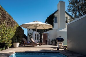 Outdoor pool - Cook's Cottage (Franschhoek)