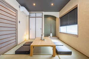 Villa Deluxe | 4 sovrum, memory foam-madrasser och mörkläggningsgardiner