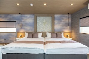 Stórt Deluxe-einbýlishús | 4 svefnherbergi, rúm með memory foam dýnum, myrkratjöld/-gardínur