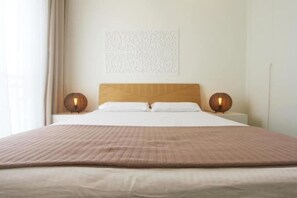 1 habitación, tabla de planchar con plancha, wifi gratis y ropa de cama 