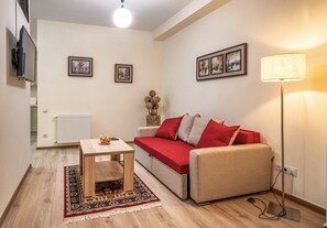 Comfort Apartment, 2 Bedrooms, Air conditioning, City View | Living area - CapsulePlus (Tbilisi)