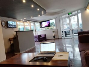 Reception - Kumburgaz Pansiyon (Istanbul)