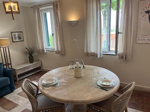 Appartement Familial, vue jardin | Coin séjour