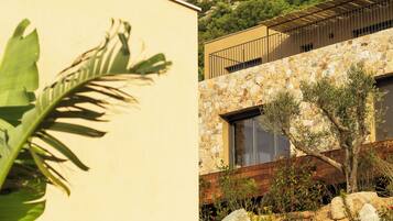 Vue depuis lâhĂ©bergement