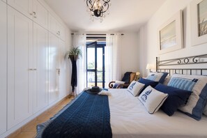 2 soverom, strykejern/-brett, reiseseng for barn og wi-fi (inkludert)