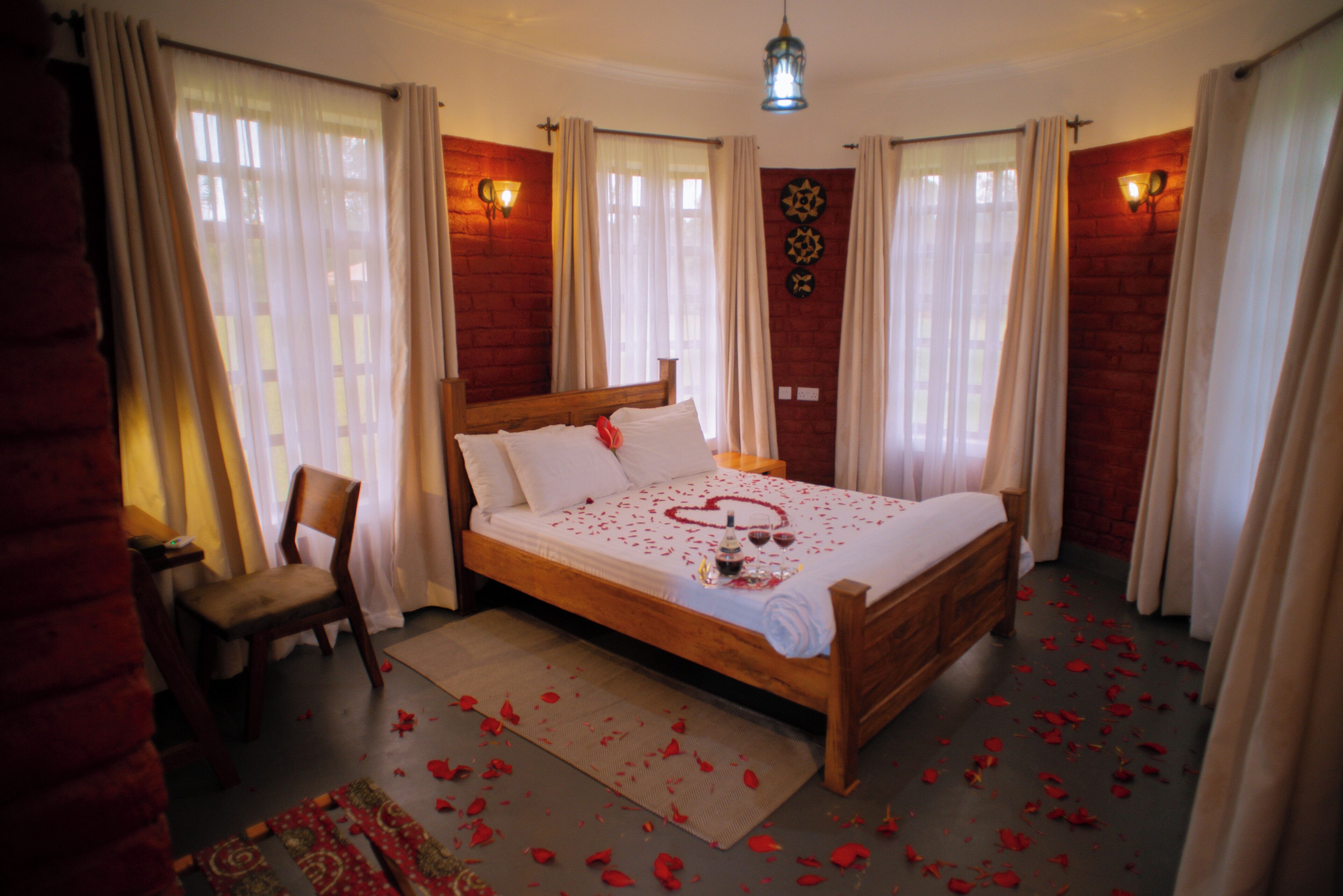 10 soverom, strykejern/-brett, wi-fi og sengetøy