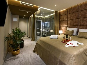 Villa | 6 soverom, individuelt innredet og strykejern/-brett