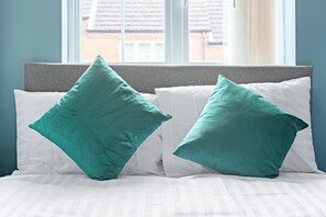 3 bedrooms, WiFi, bed sheets