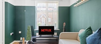 Charming 3-bedroom house with WiFi, AC in lovely Nottingham