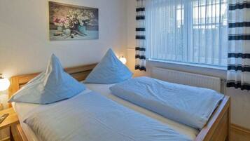 1 bedroom, individually furnished, iron/ironing board