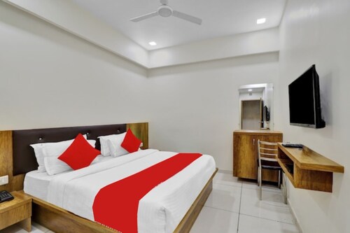 Goroomgo Arsh Inn Ahmedabad