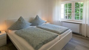 3 habitaciones y muebles diferentes