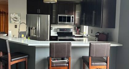 Cozy 3-bedroom house in lovely Chesapeake with WiFi, AC