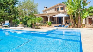 Mobil Karavan | Kolam renang | Kolam renang outdoor