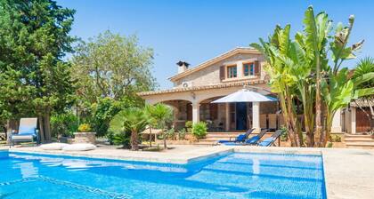 Holiday House in Inca With Swimming Pool
