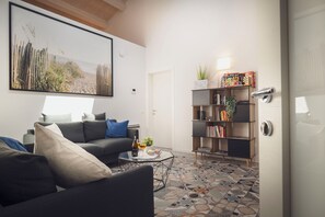 Téléviseur connecté de 35 po avec télévision numérique, Netflix, livres